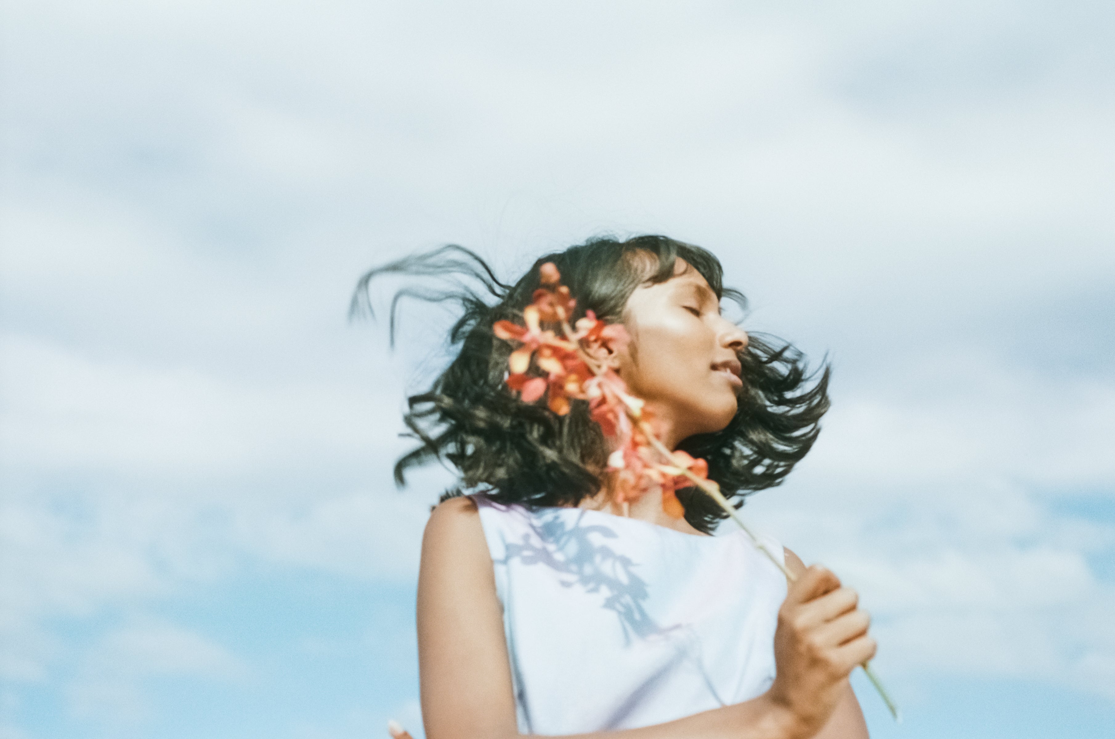 The Real Reasons Women Are Choosing Weed